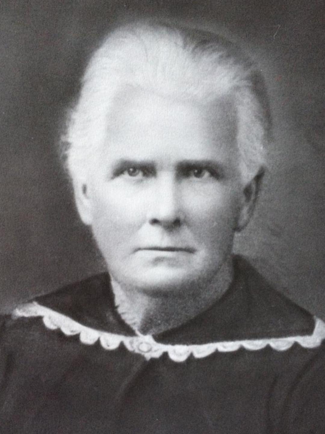 Angeline Skinner (1843 - 1932) Profile